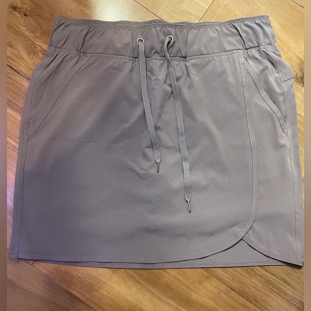 Rbx gray skirt with built in shorts